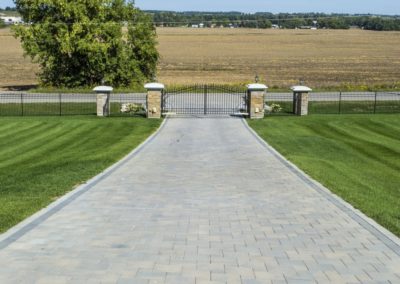 ImagineLandscapingInc-LuxuryLaneway